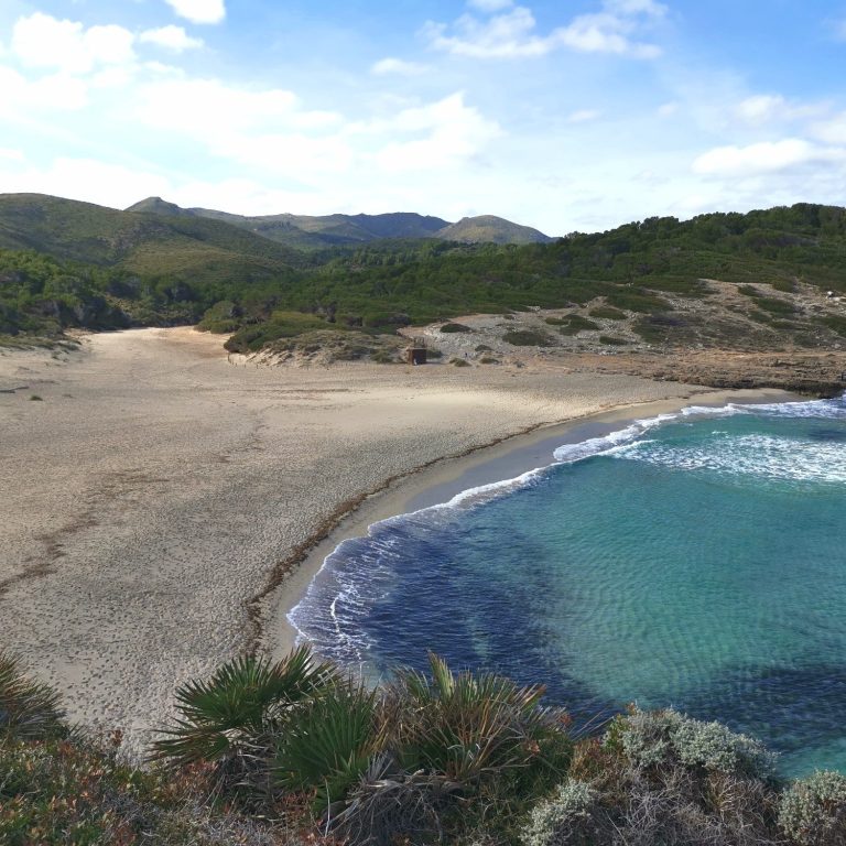 Cala Torta, von der Cala Mesquida aus